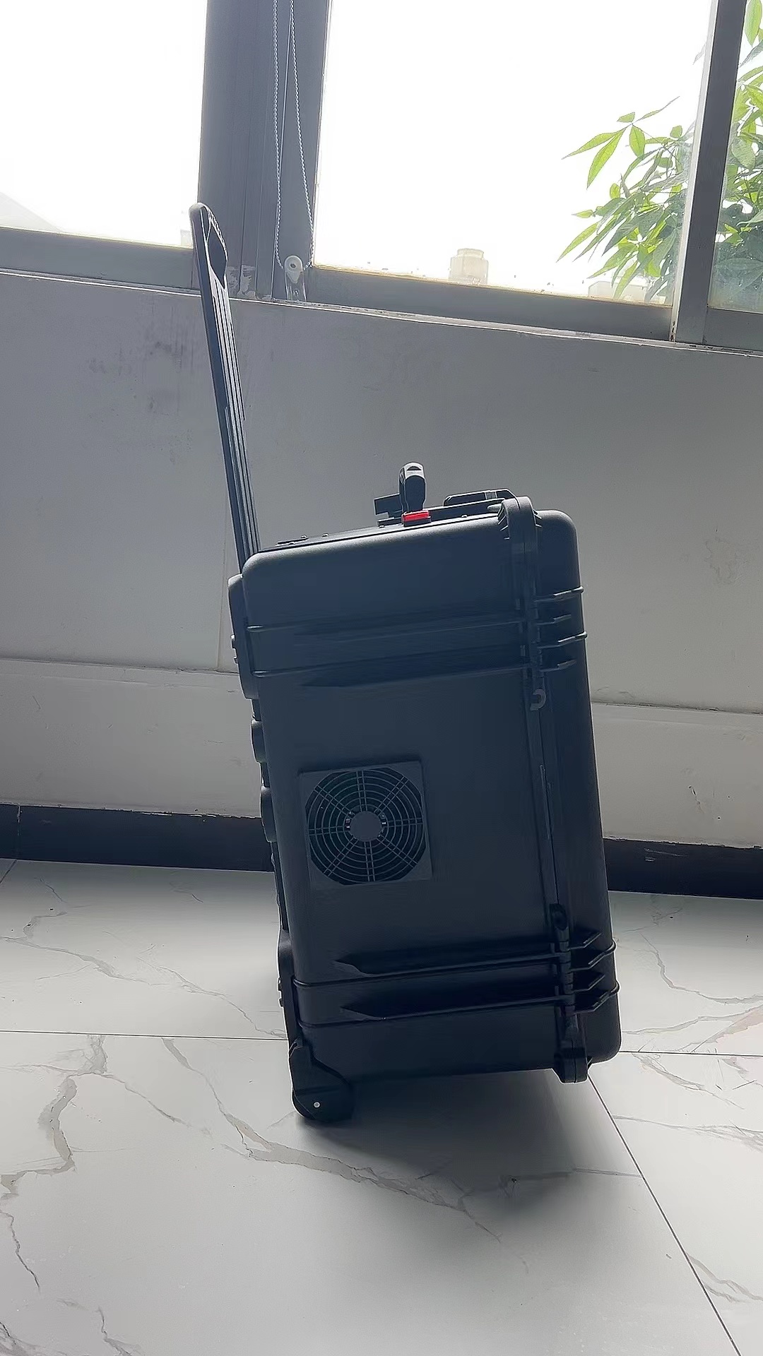 礼县手拉箱型移动通信干扰器